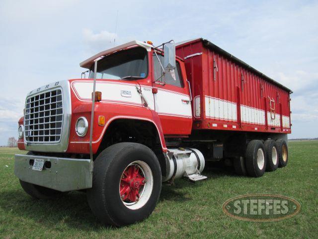 1977 Ford Louisville 9000